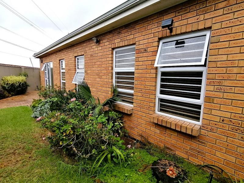 2 Bedroom Property for Sale in Sonkring Western Cape